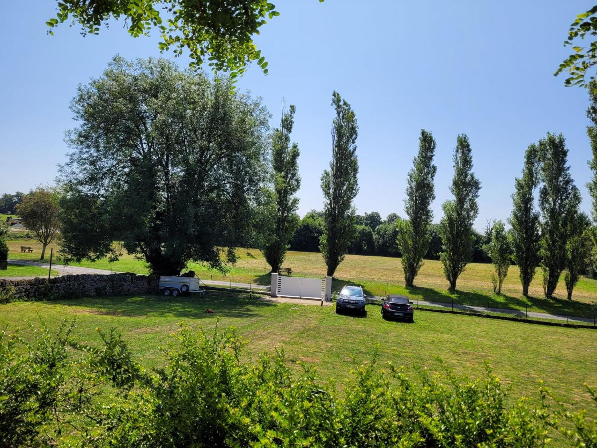 L'Aurigast Bed & Breakfast Auriac-Lagast Luaran gambar