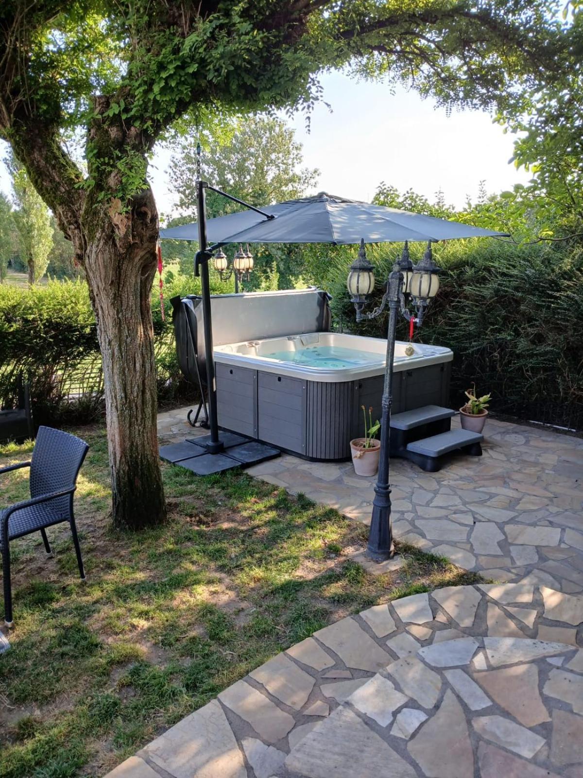 L'Aurigast Bed & Breakfast Auriac-Lagast Luaran gambar